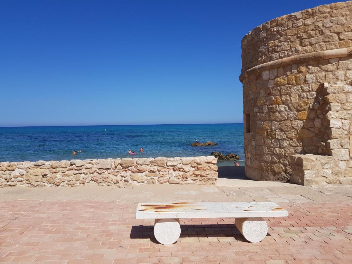 Lovely Apartment Near The Beach In Sunny La Mata Торевиеха Екстериор снимка